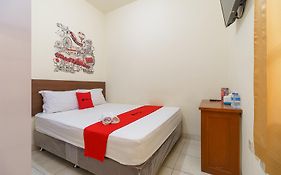 RedDoorz @ Tanjung Duren