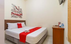 RedDoorz @ Tanjung Duren